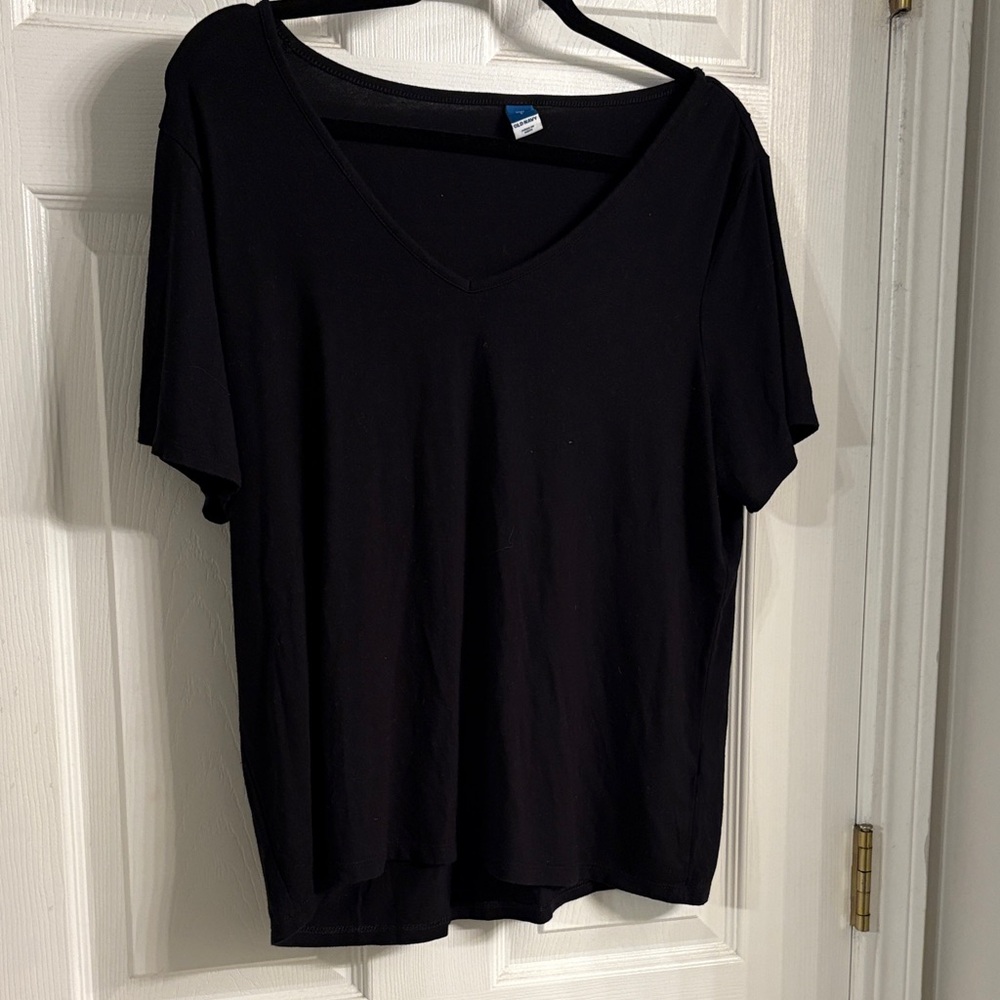 Old Navy Charcoal V-Neck Tee